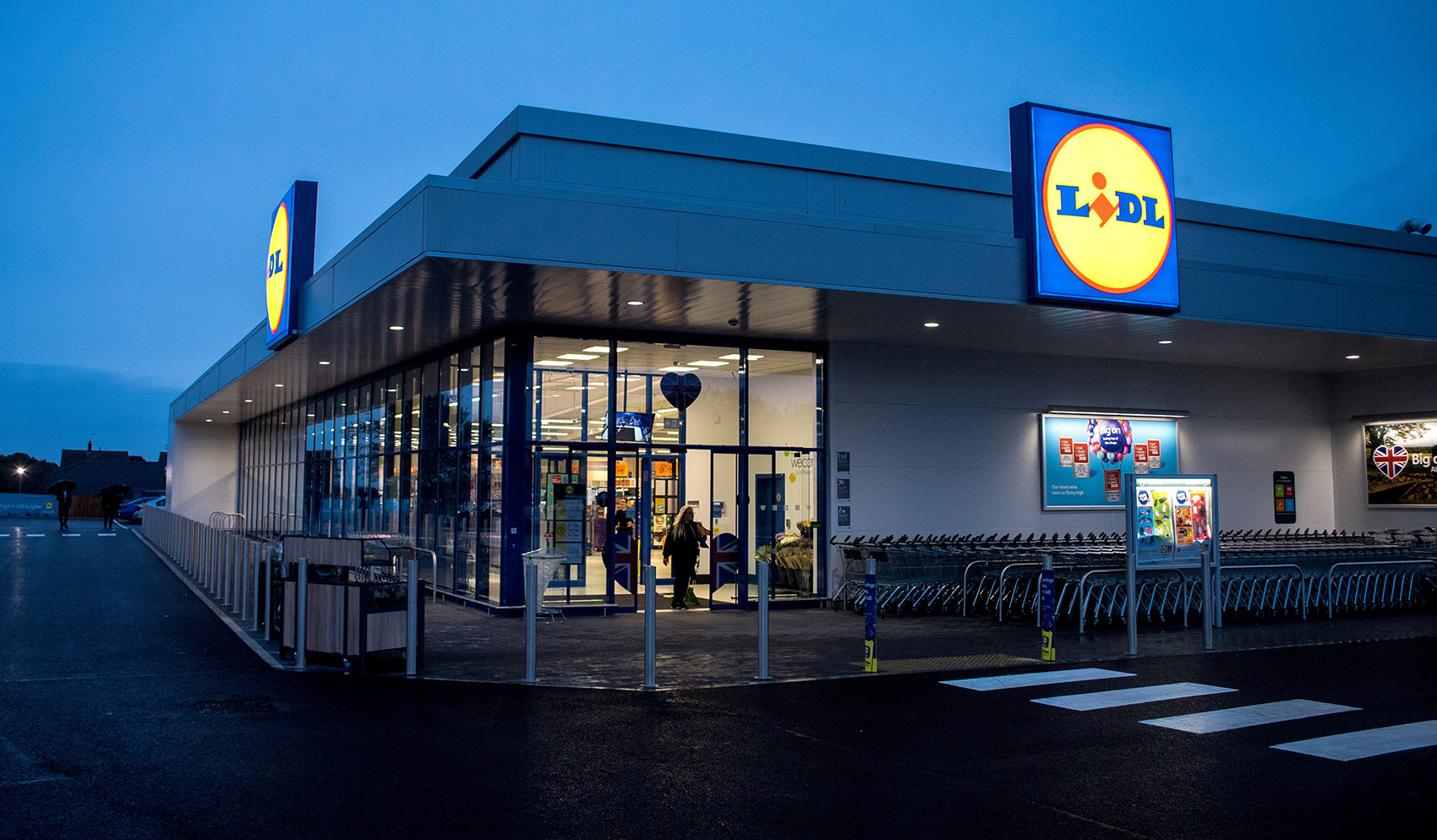 A similar Lidl store entrance at night